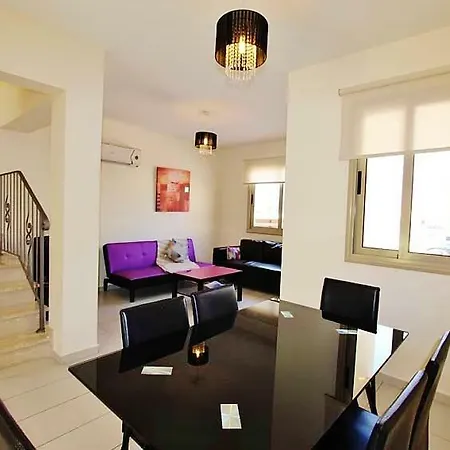 Apartment Polyxenia 2-bedroom Townhouse Protaras