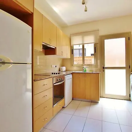 Polyxenia 2-bedroom Townhouse * Protaras